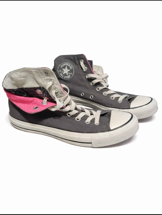 Converse Shoes - Converse High-Top Sneakers in Gray with Pink Lining